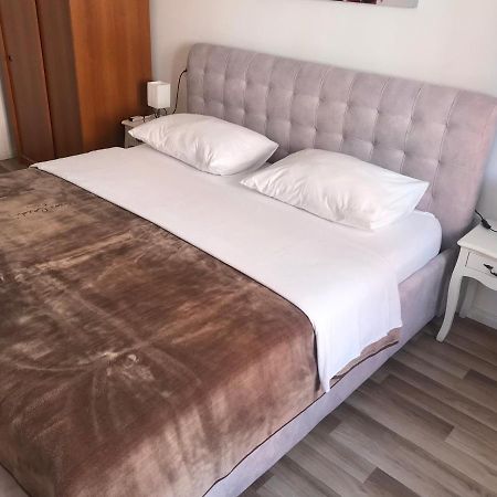 City Core Apartment Split Bagian luar foto